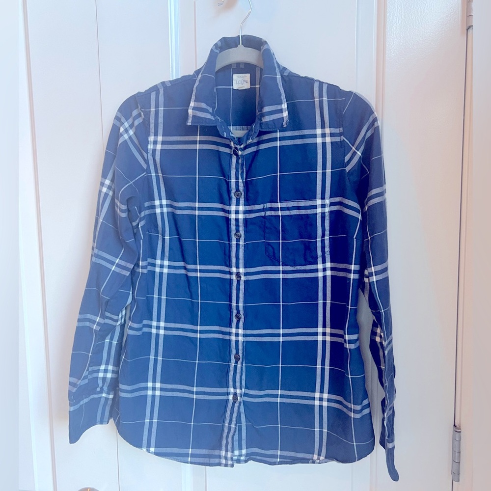 J crew. Dark Blue Cream Stripes Flannel. Good Condition.